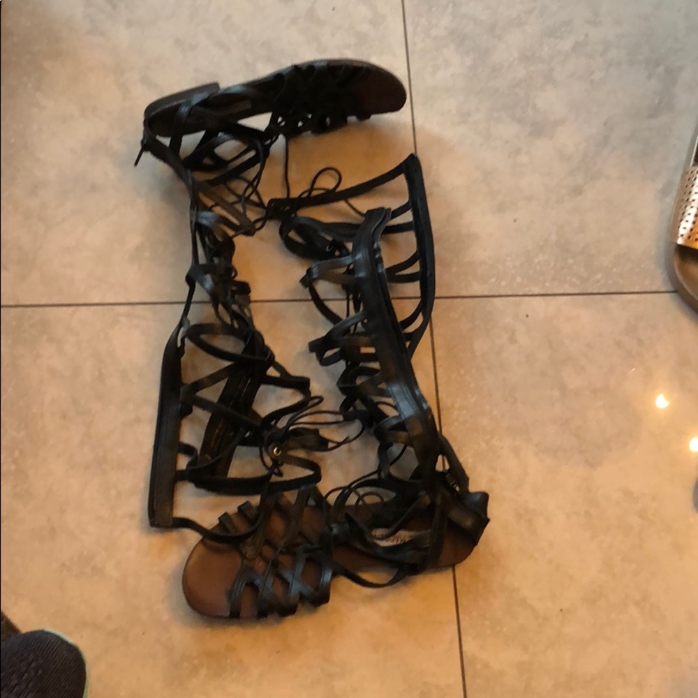 Steve Madden gladiator Sandels